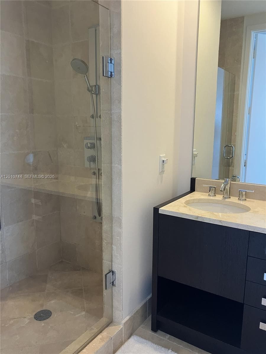 18201 Collins Ave # 3708, Sunny Isles Beach FL 33160 — 25