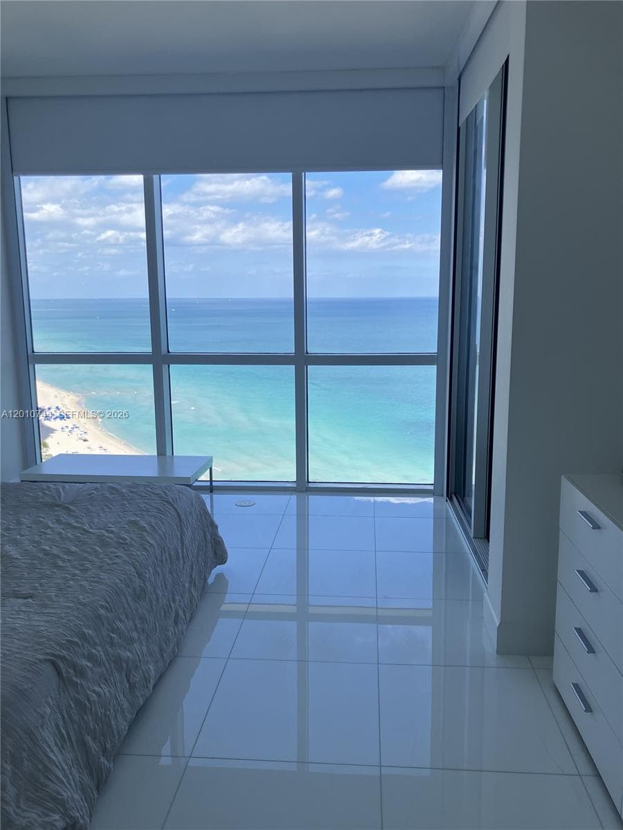 18201 Collins Ave # 3708, Sunny Isles Beach FL 33160 — 21
