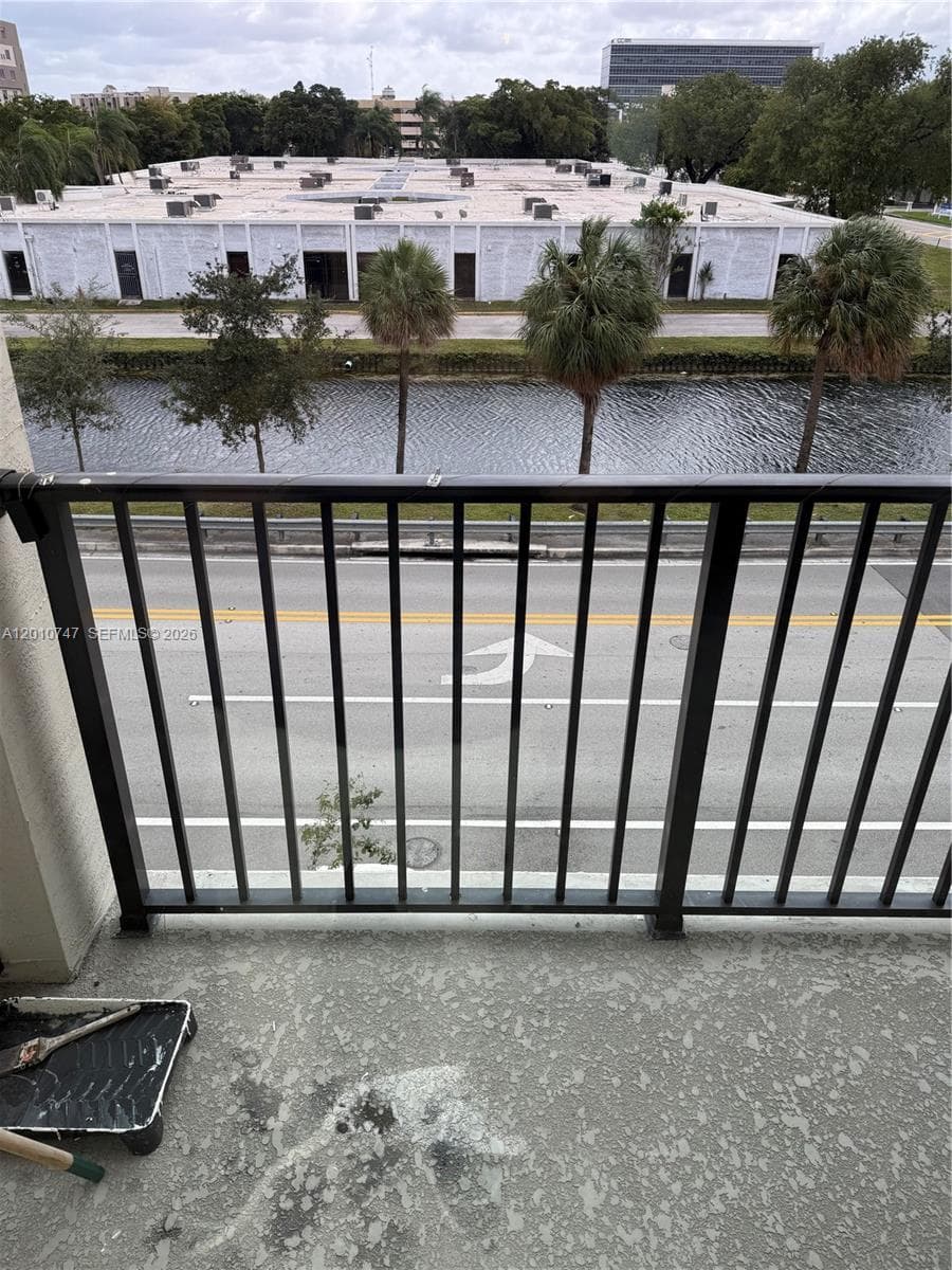 8167 NW 41st St # 308, Doral FL 33166 — 26