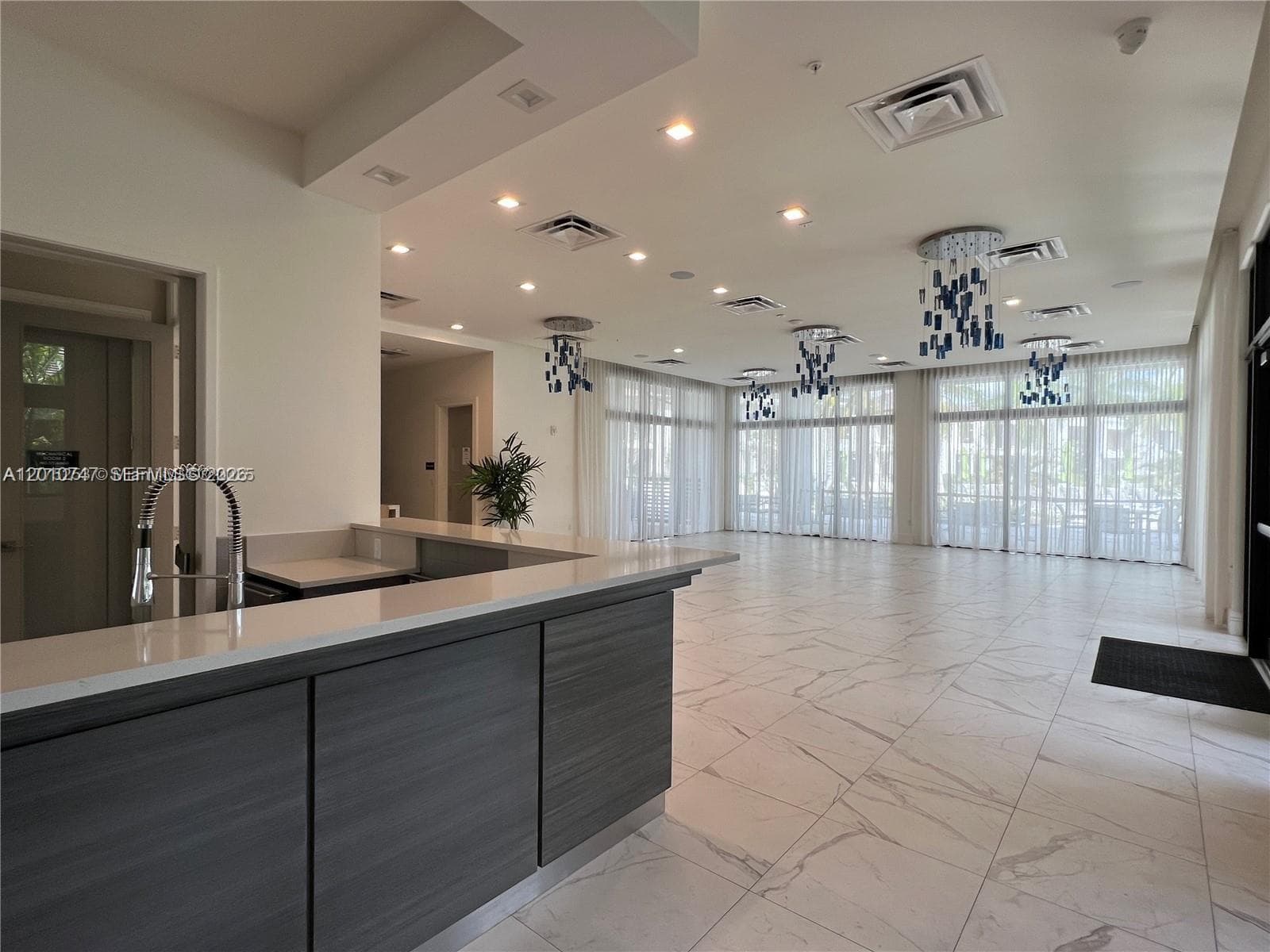 8167 NW 41st St # 308, Doral FL 33166 — 3