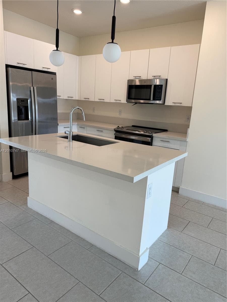 8167 NW 41st St # 308, Doral FL 33166 — 28