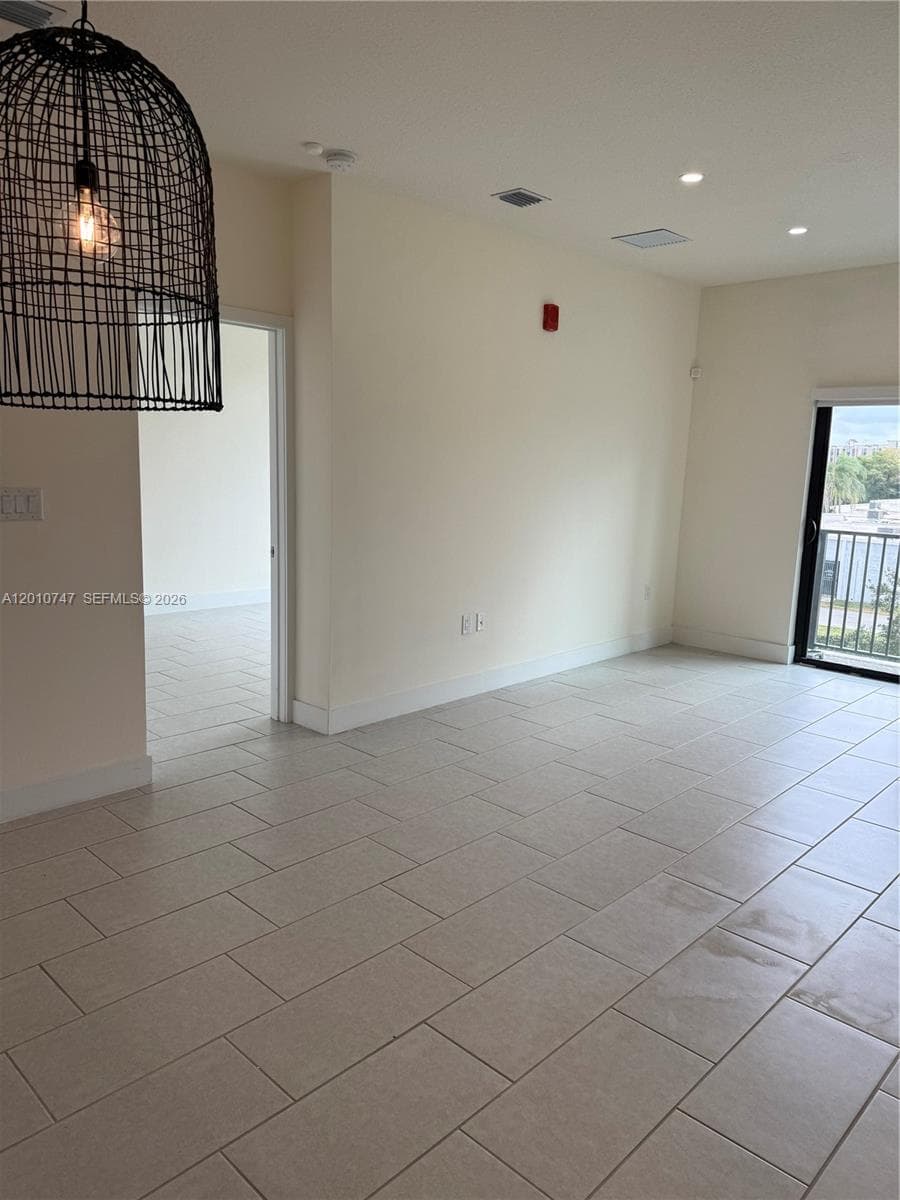 8167 NW 41st St # 308, Doral FL 33166 — 29