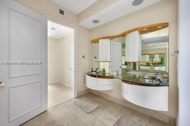 18101 Collins Ave # 4702, Sunny Isles Beach FL 33160 — 13