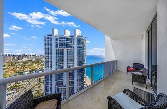 18101 Collins Ave # 4702, Sunny Isles Beach FL 33160 — 26