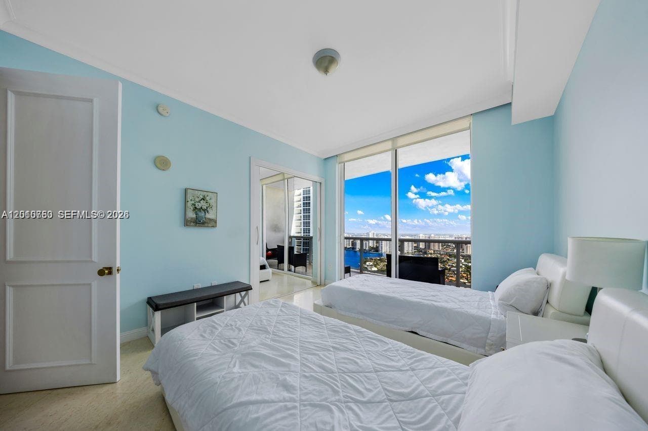 18101 Collins Ave # 4702, Sunny Isles Beach FL 33160 — 22