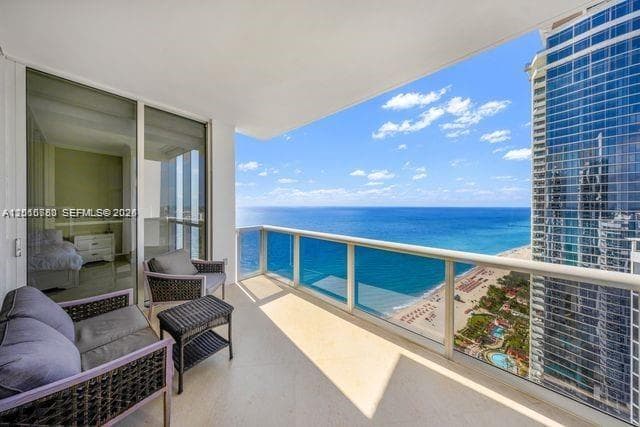 18101 Collins Ave # 4702, Sunny Isles Beach FL 33160 — 1