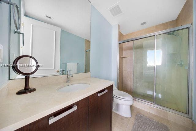 18101 Collins Ave # 4702, Sunny Isles Beach FL 33160 — 24