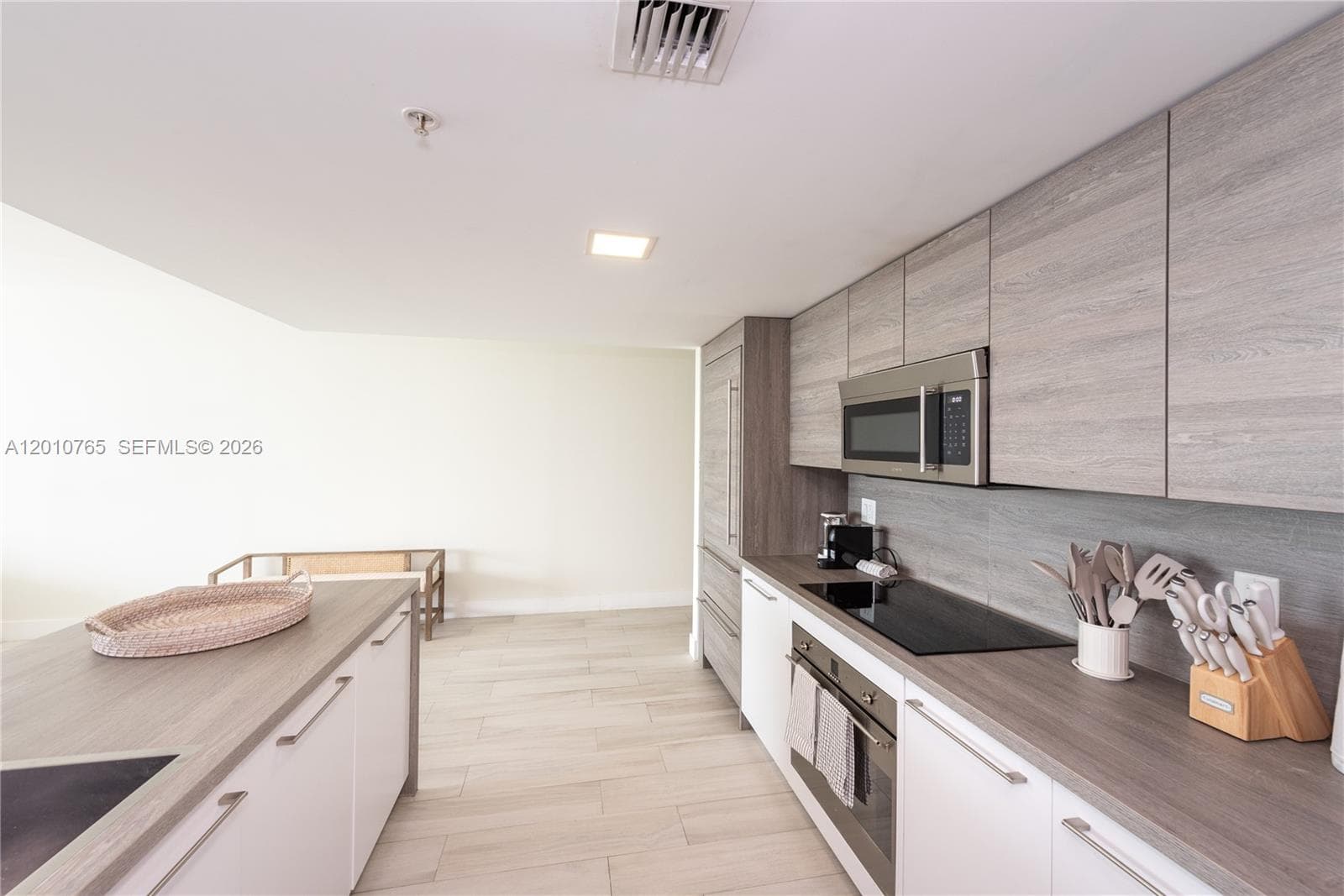400 Sunny Isles Blvd # 1518, Sunny Isles Beach FL 33160 — 13