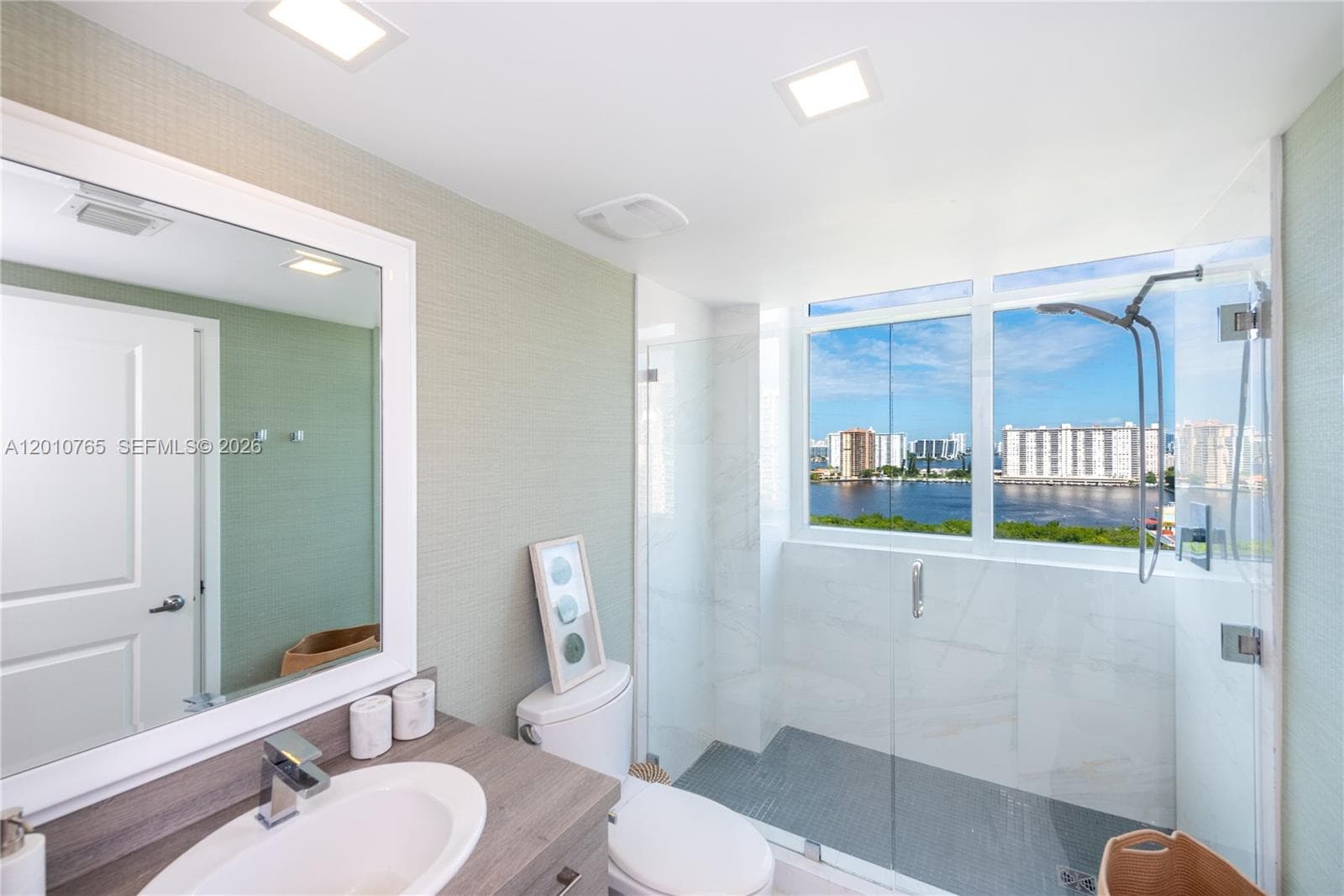 400 Sunny Isles Blvd # 1518, Sunny Isles Beach FL 33160 — 22