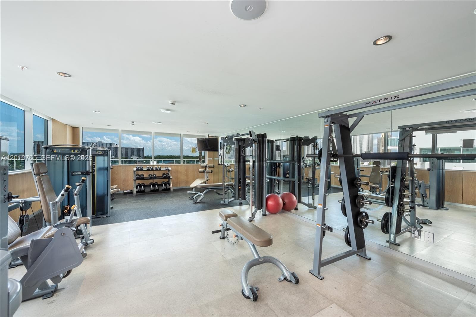 400 Sunny Isles Blvd # 1518, Sunny Isles Beach FL 33160 — 34