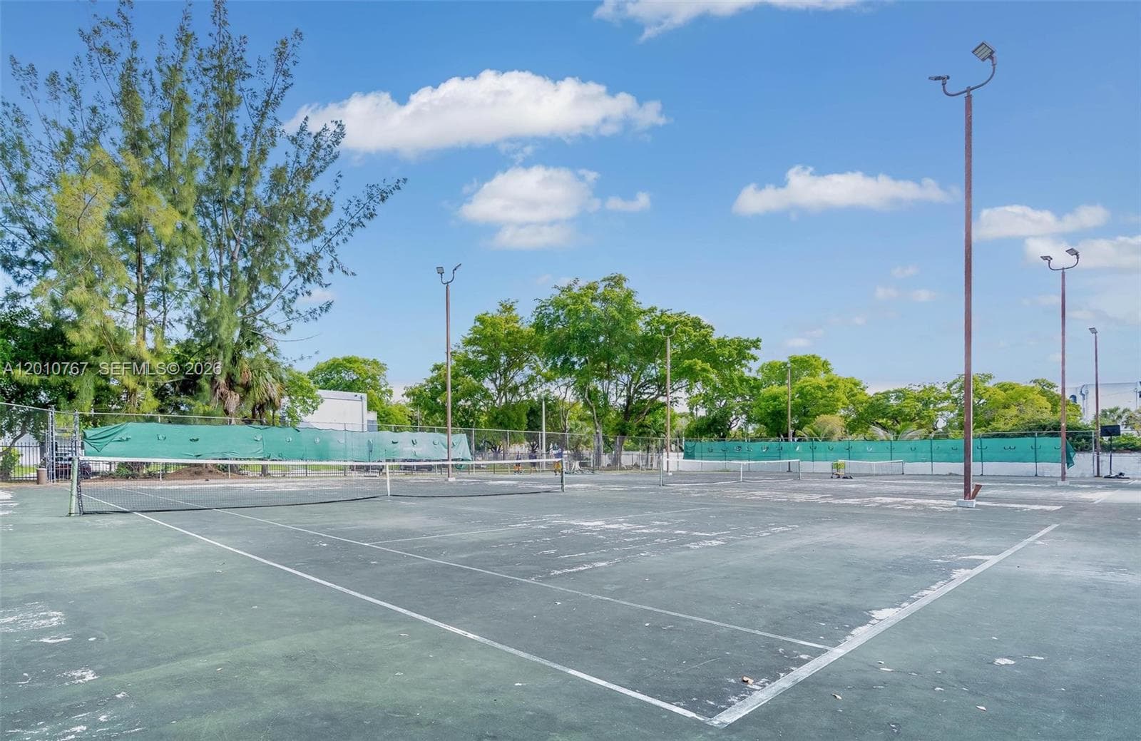 9431 Fontainebleau Blvd # 112, Miami FL 33172 — 16
