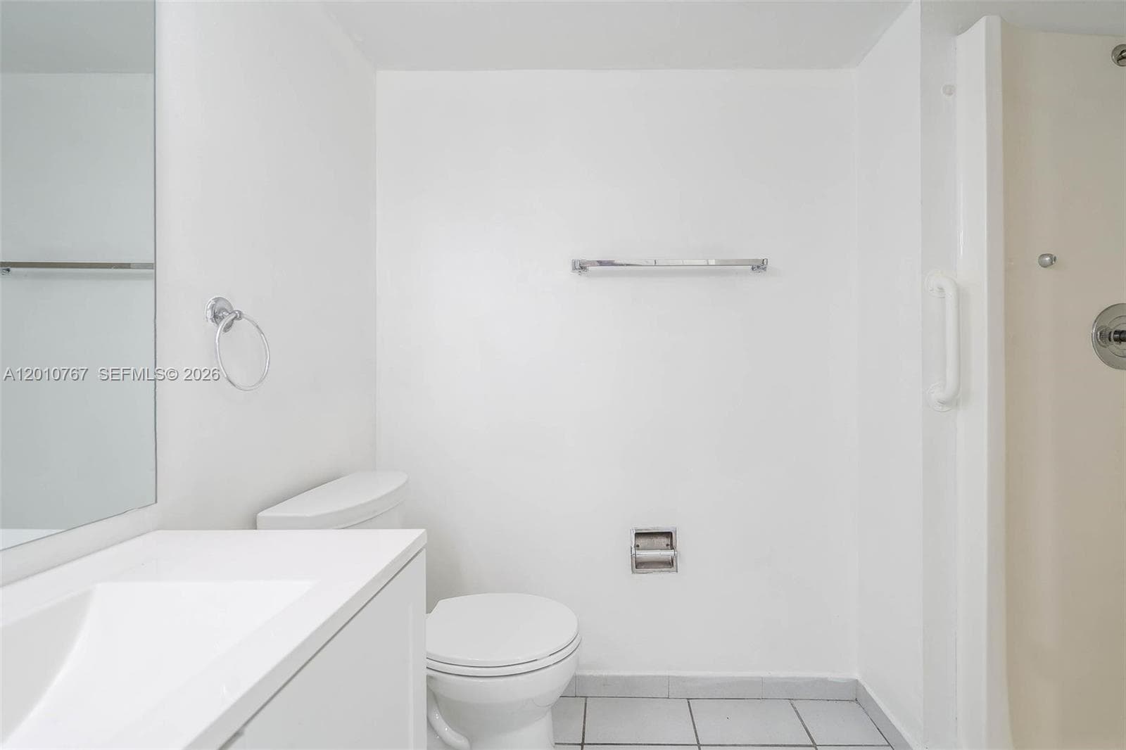 9431 Fontainebleau Blvd # 112, Miami FL 33172 — 12