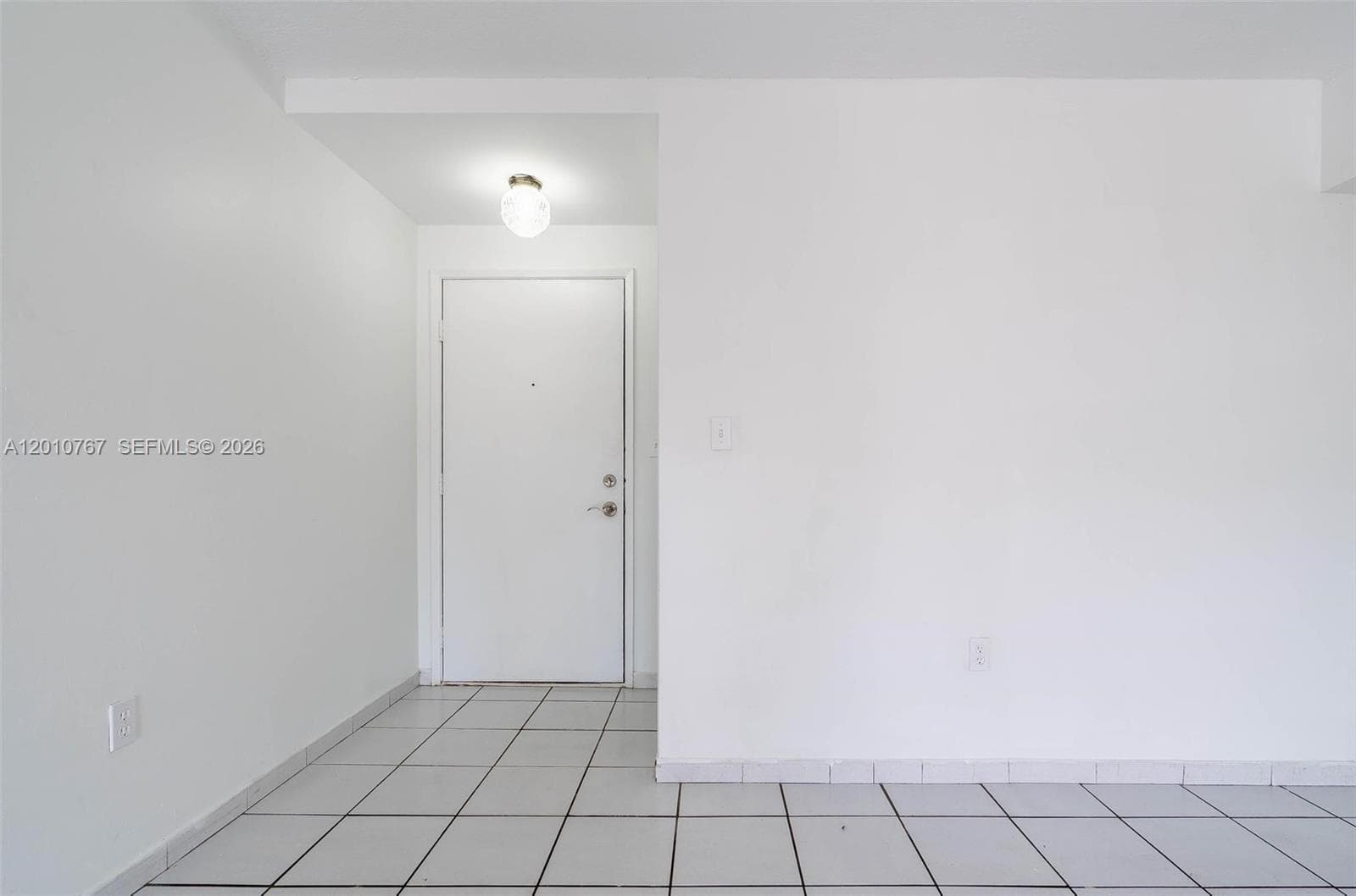 9431 Fontainebleau Blvd # 112, Miami FL 33172 — 3