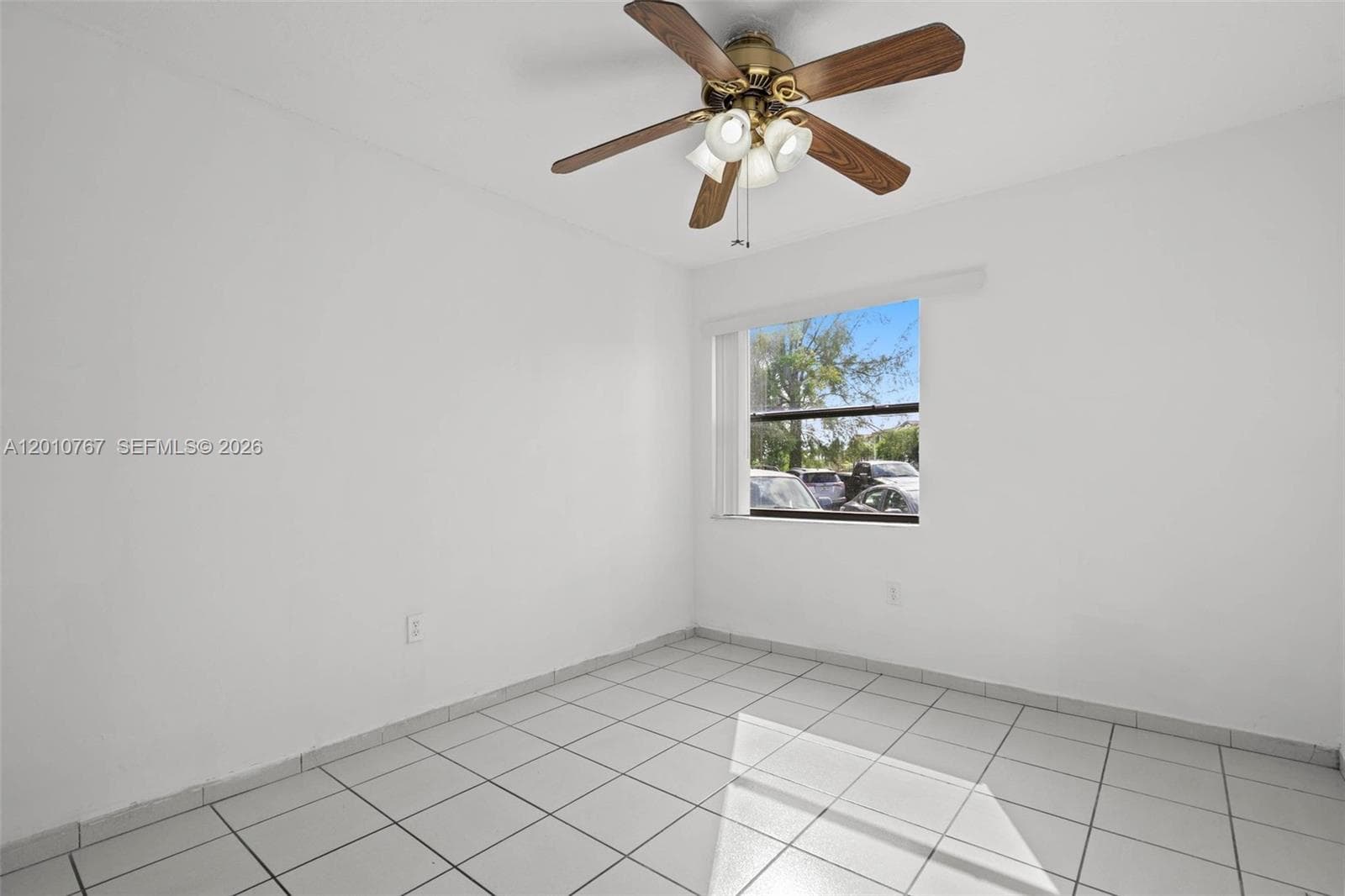9431 Fontainebleau Blvd # 112, Miami FL 33172 — 36