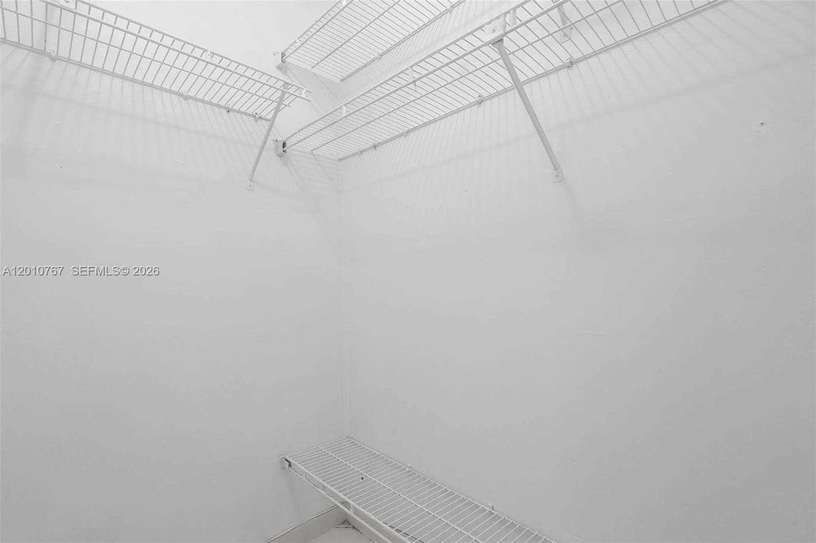 9431 Fontainebleau Blvd # 112, Miami FL 33172 — 32