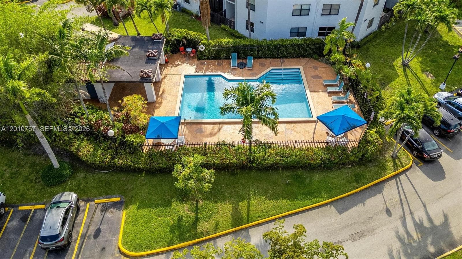 9431 Fontainebleau Blvd # 112, Miami FL 33172 — 14