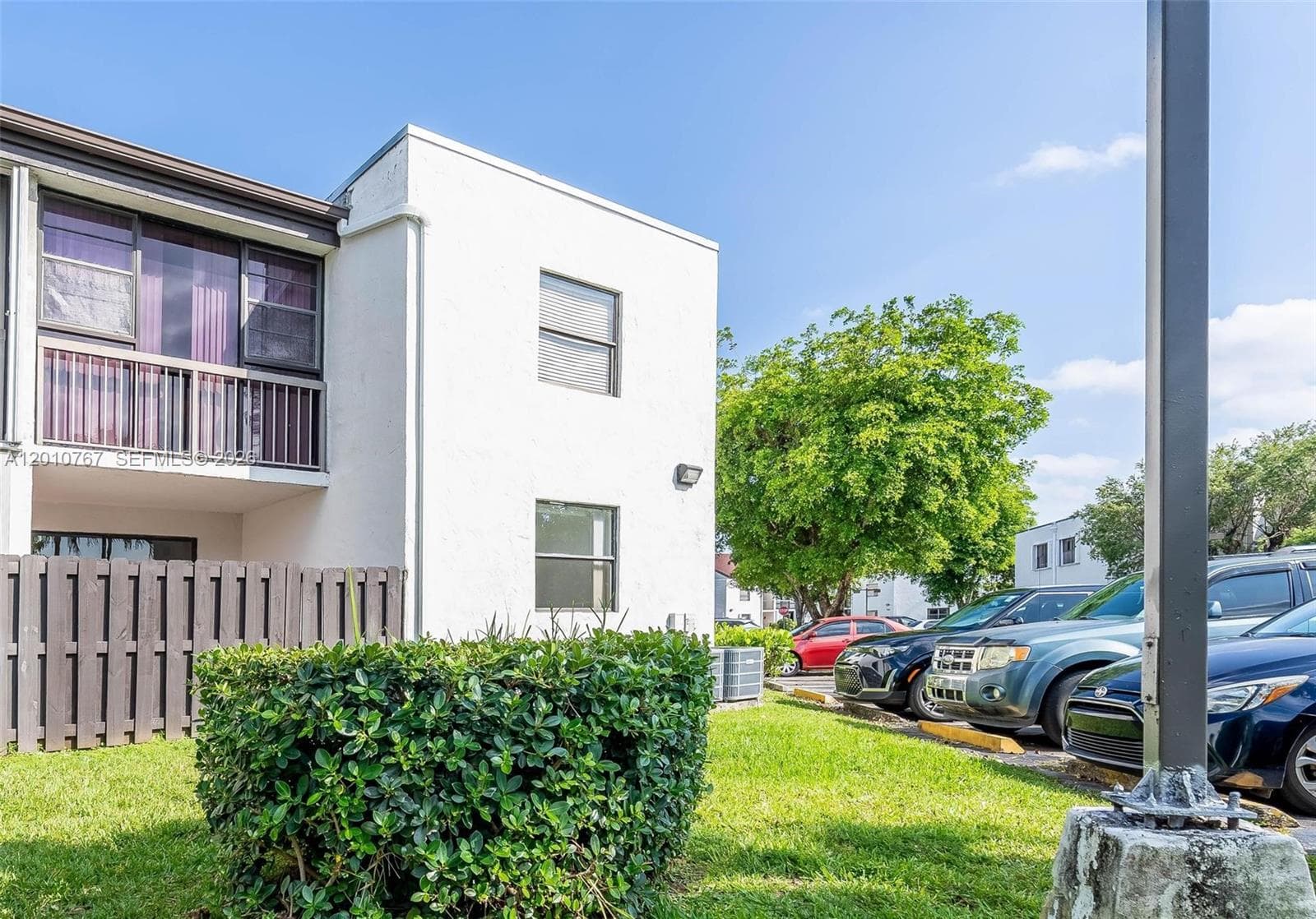 9431 Fontainebleau Blvd # 112, Miami FL 33172 — 45