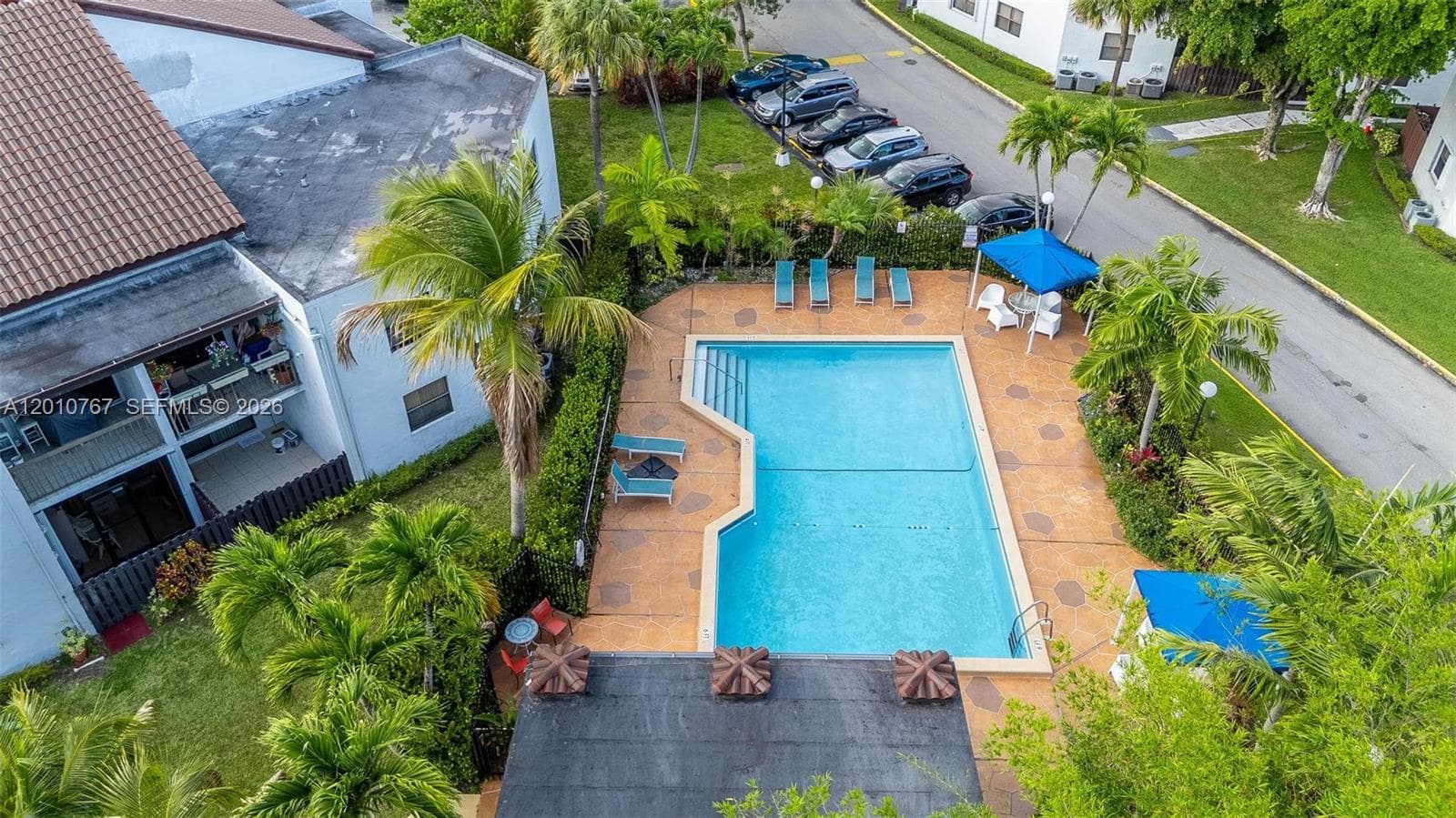 9431 Fontainebleau Blvd # 112, Miami FL 33172 — 48