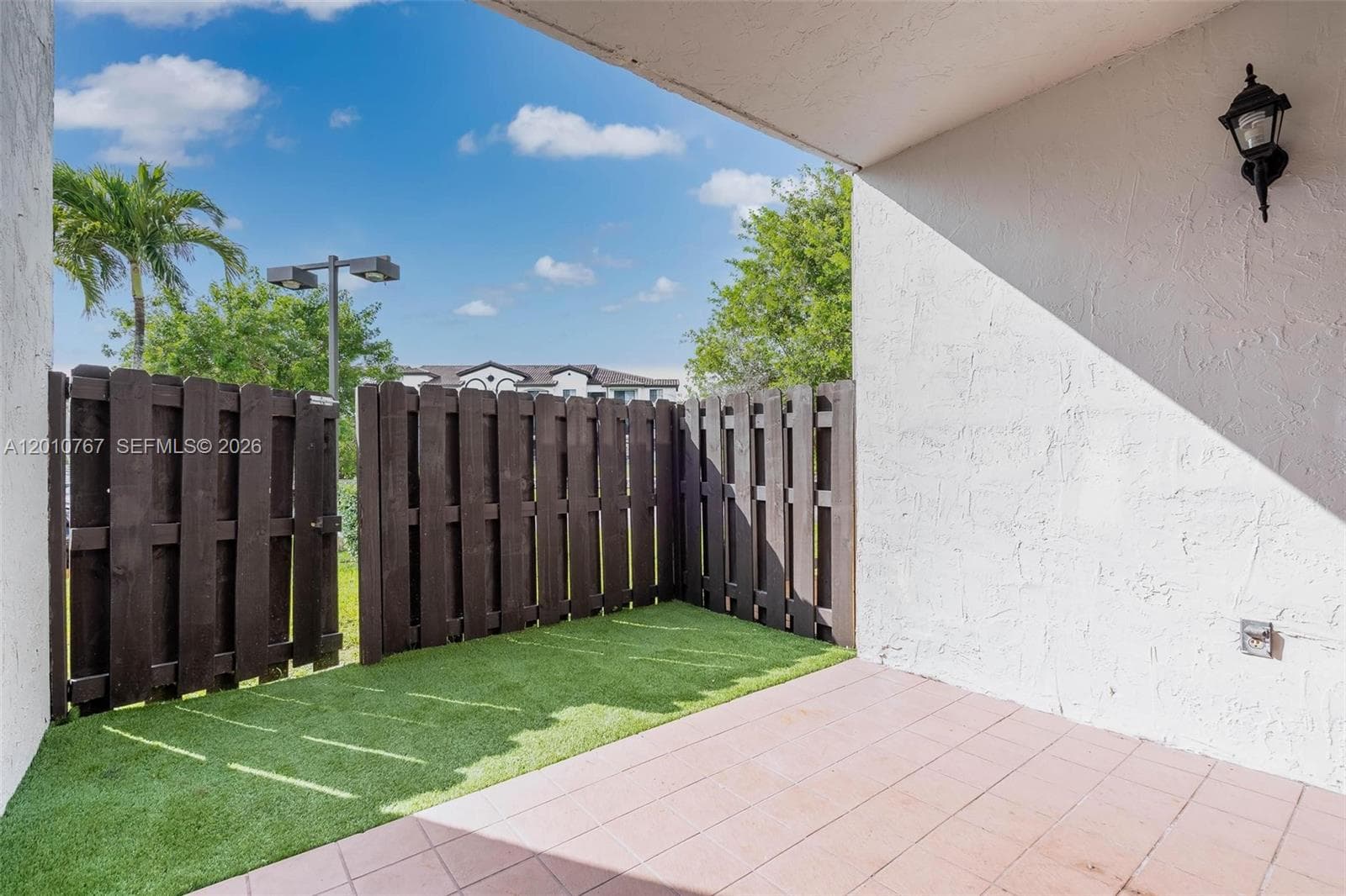 9431 Fontainebleau Blvd # 112, Miami FL 33172 — 39