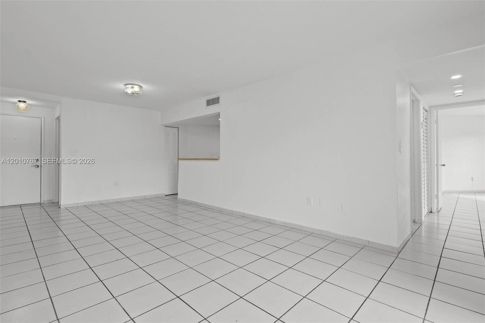 9431 Fontainebleau Blvd # 112, Miami FL 33172 — 21