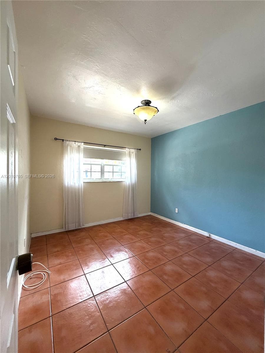 1840 SW 29th Ave # 1840, Miami FL 33145 — 22