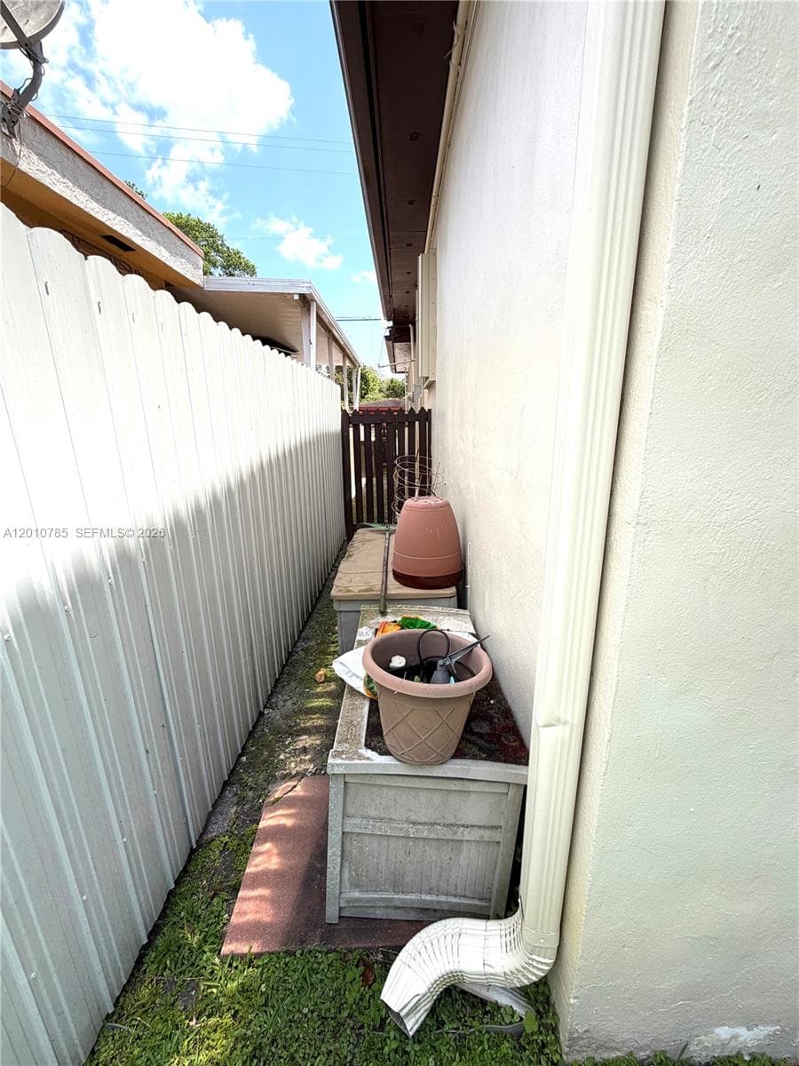 1840 SW 29th Ave # 1840, Miami FL 33145 — 36