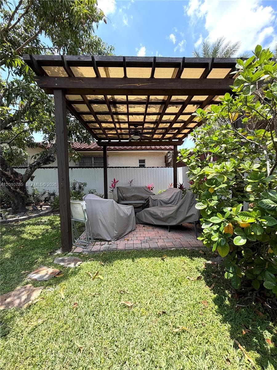 1840 SW 29th Ave # 1840, Miami FL 33145 — 32