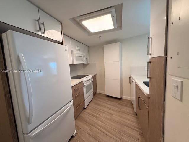 2415 NW 16th St Rd # 1, Miami FL 33125 — 5