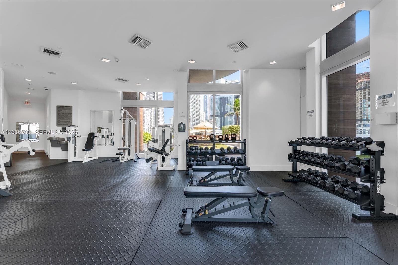 350 S Miami Ave # 3307, Miami FL 33130 — 27