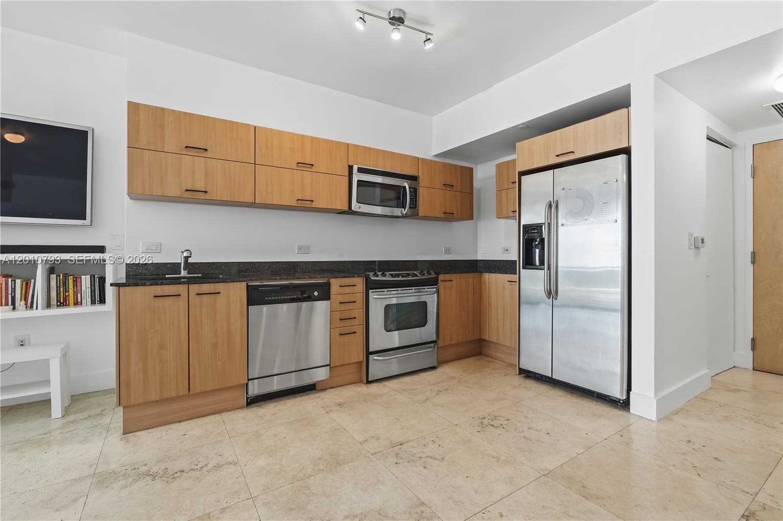 350 S Miami Ave # 3307, Miami FL 33130 — 12