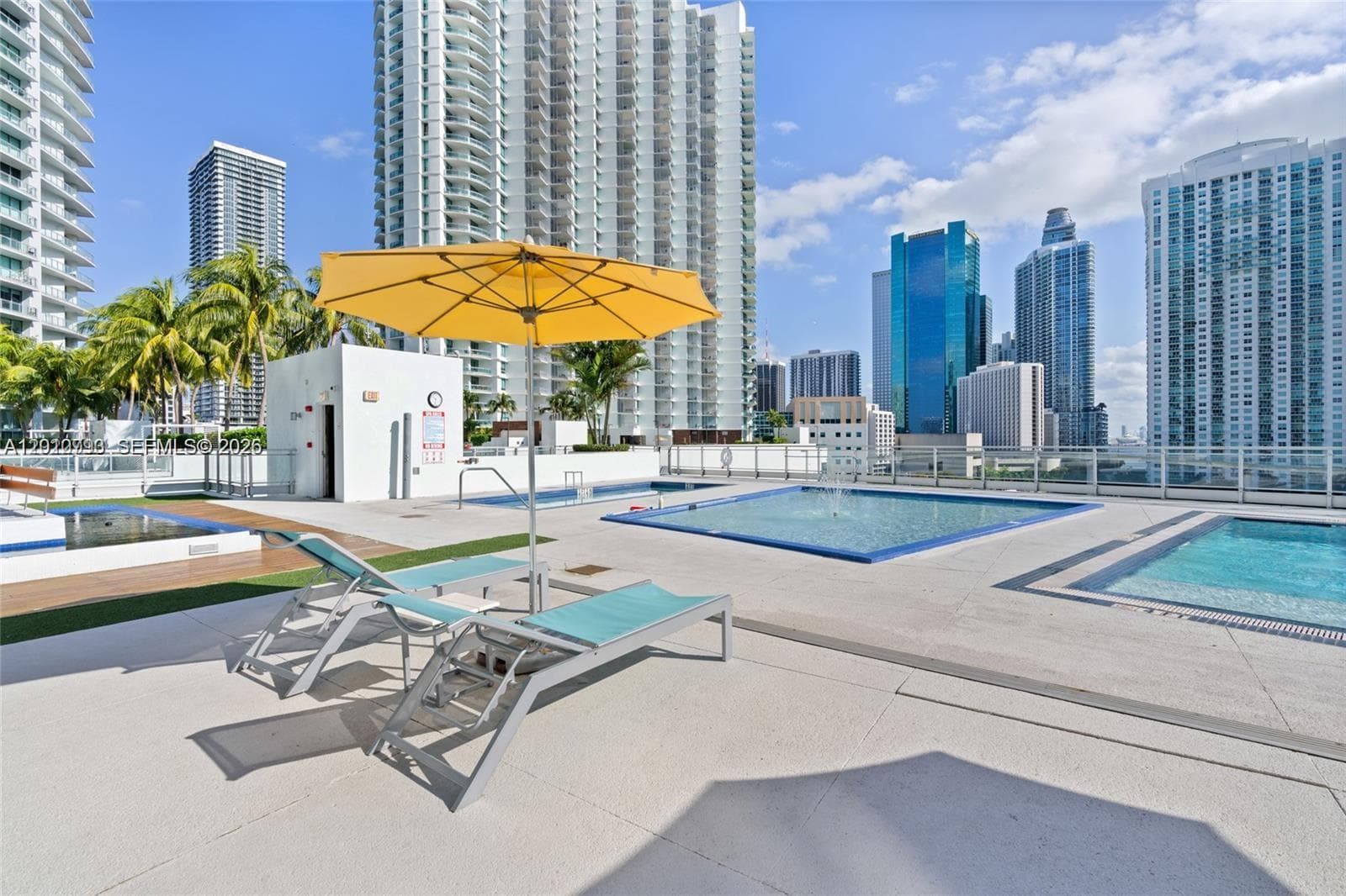 350 S Miami Ave # 3307, Miami FL 33130 — 33