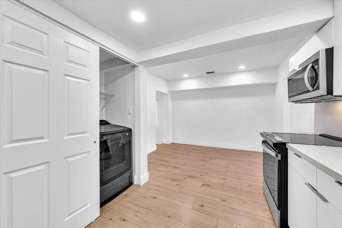 4719 E 8th Court, Hialeah FL 33013 — 13