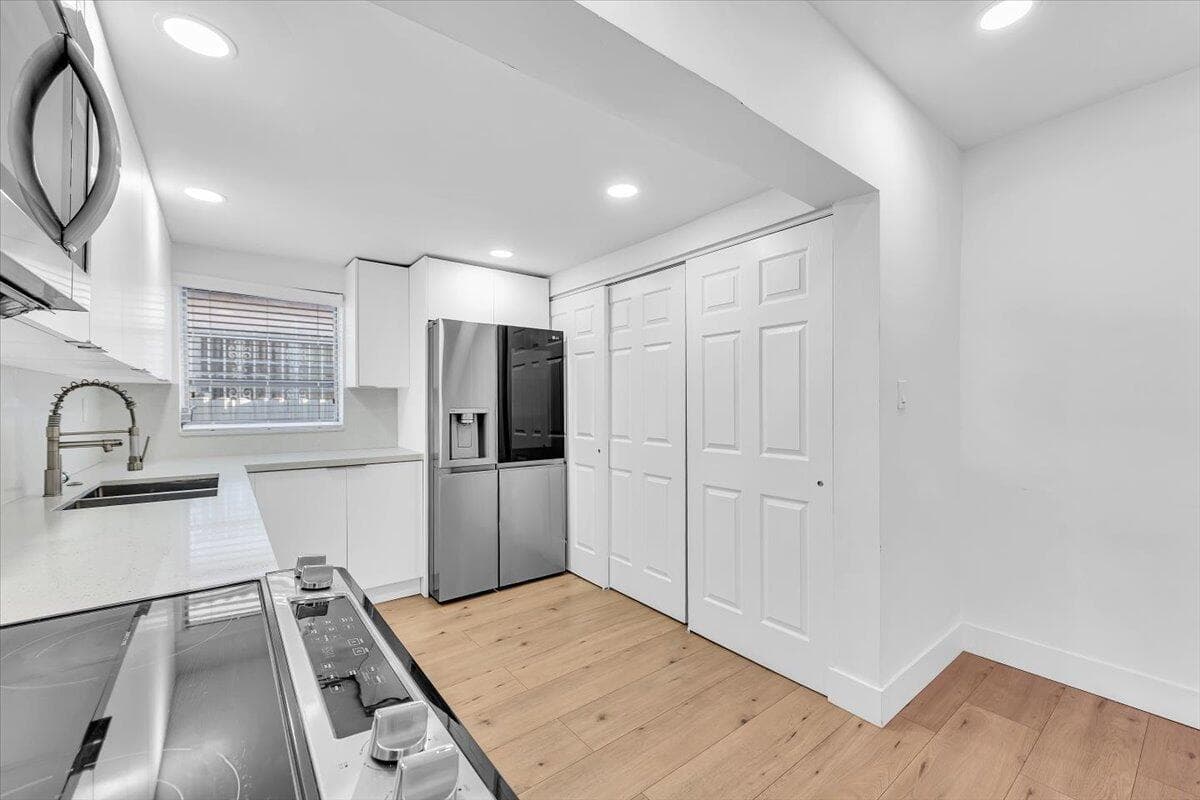 4719 E 8th Court, Hialeah FL 33013 — 10
