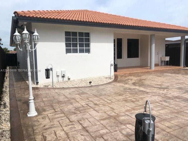 9910 SW 23rd St, Miami FL 33165 — 40