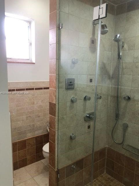 9910 SW 23rd St, Miami FL 33165 — 29