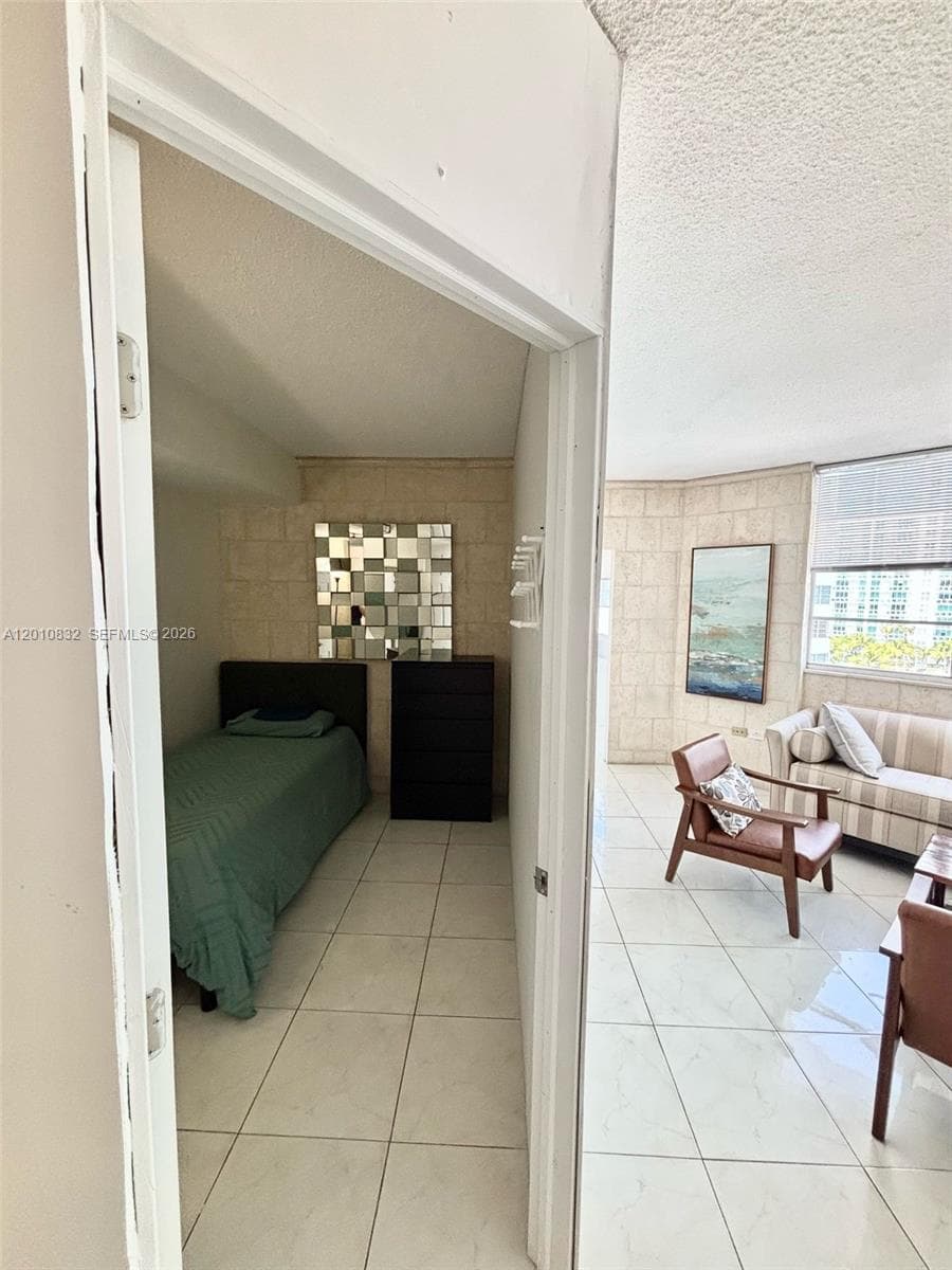 905 Brickell Bay Dr # 1824, Miami FL 33131 — 12