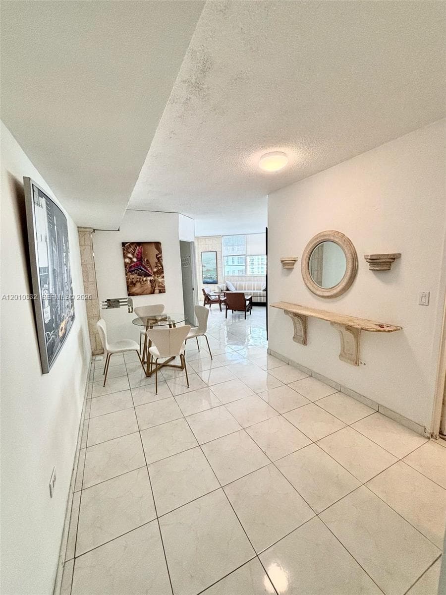 905 Brickell Bay Dr # 1824, Miami FL 33131 — 1