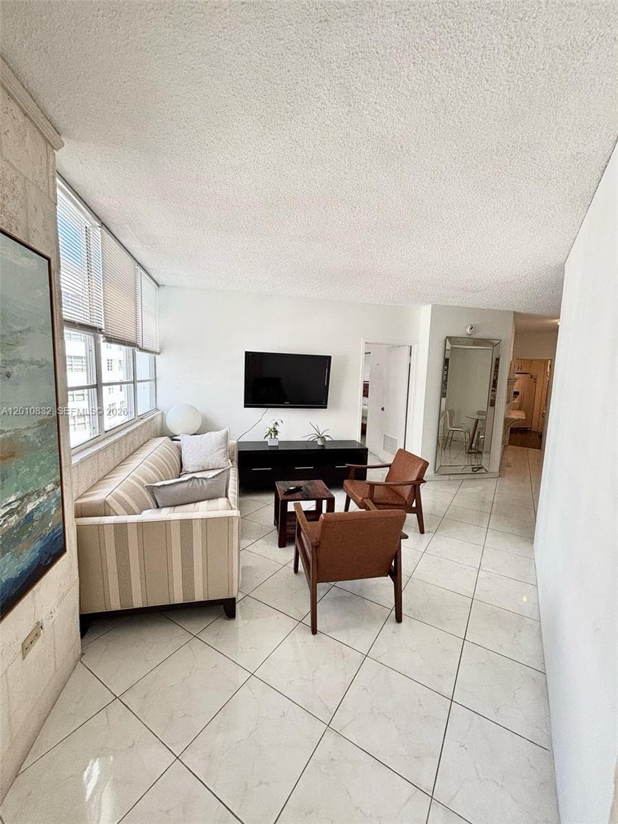 905 Brickell Bay Dr # 1824, Miami FL 33131 — 19