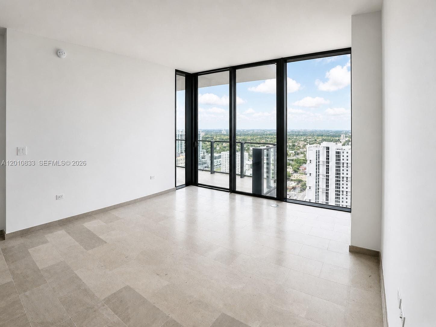 88 SW 7th St # 2206, Miami FL 33130 — 17