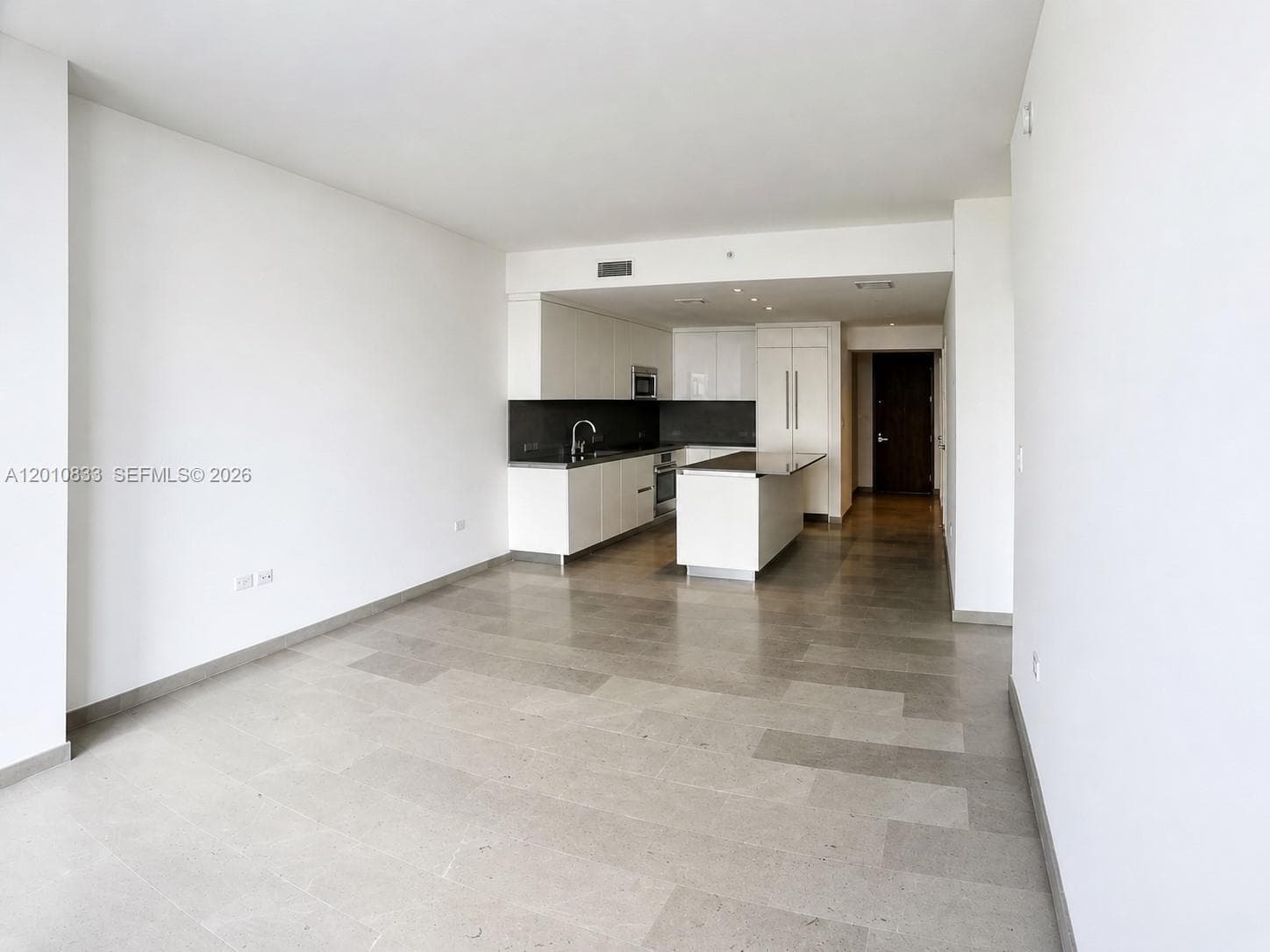88 SW 7th St # 2206, Miami FL 33130 — 16