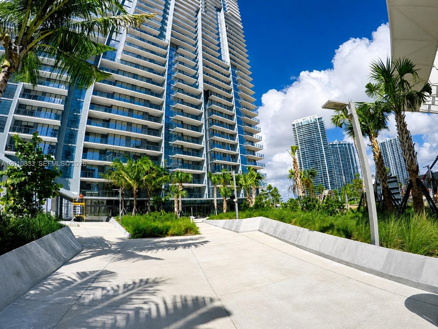 88 SW 7th St # 2206, Miami FL 33130 — 35