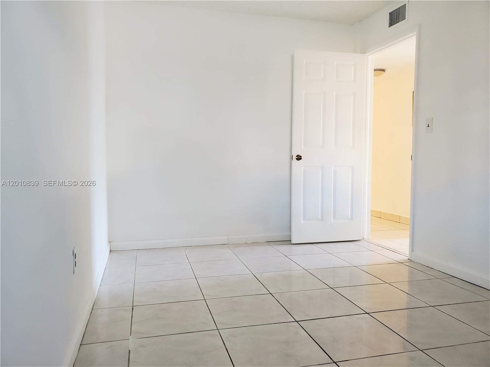 10020 NW 9th St Cir # 102, Miami FL 33172 — 13