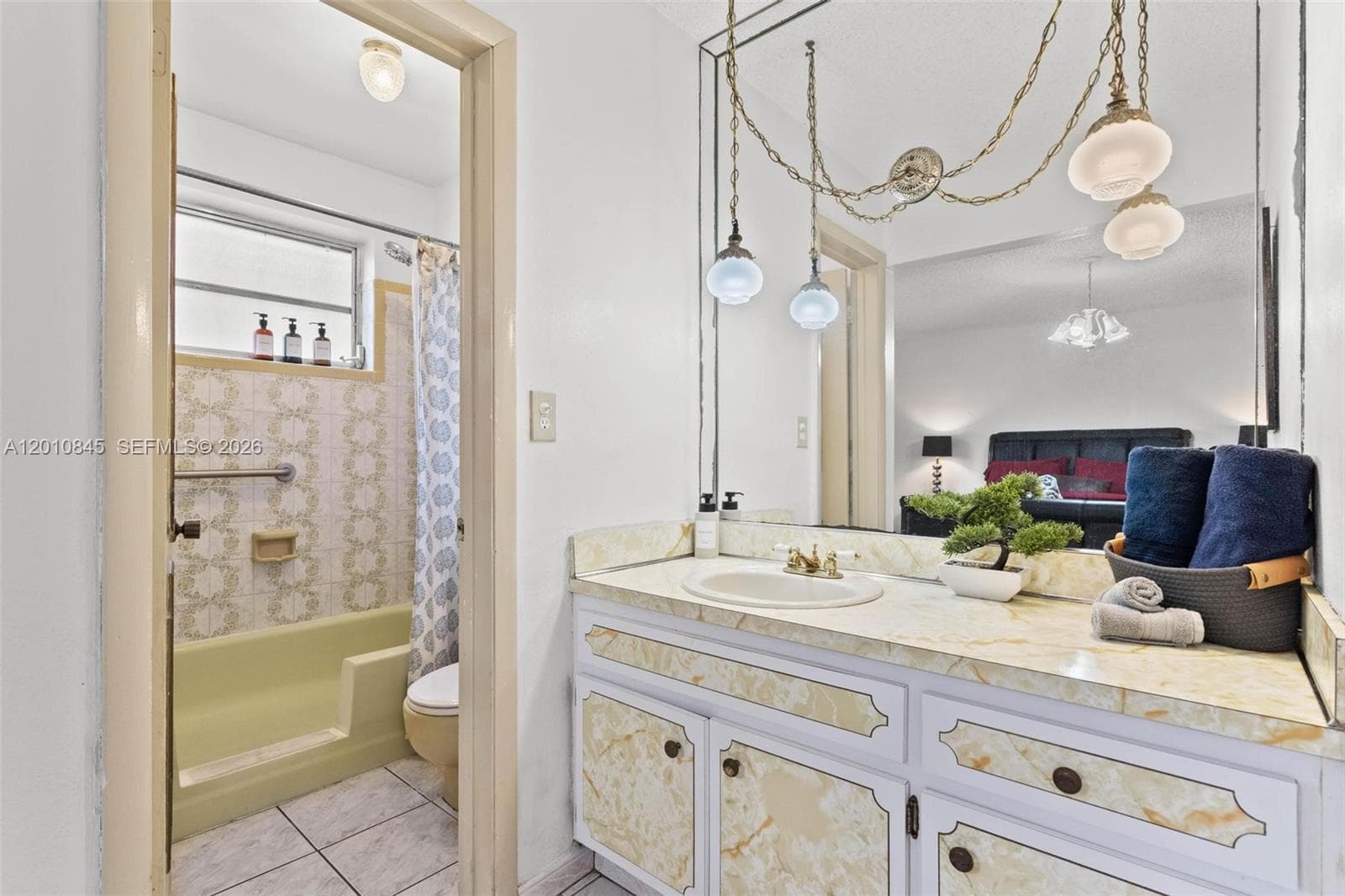 1712 SW 13th St, Miami FL 33145 — 9