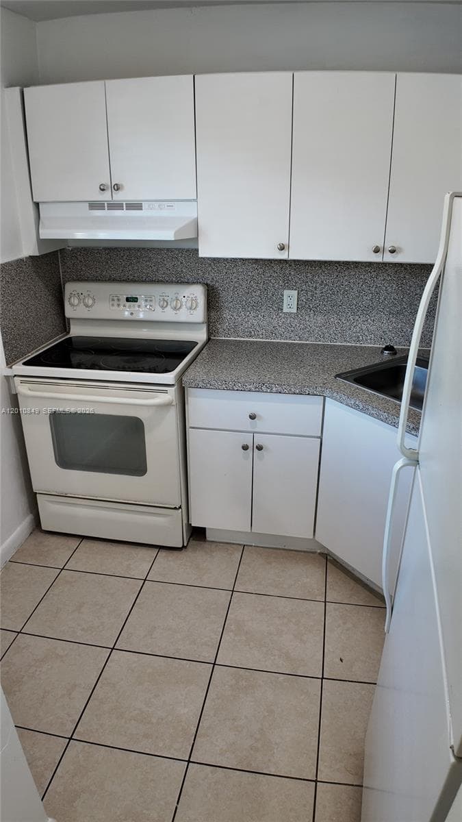 10900 SW 196th St # 306, Cutler Bay FL 33157 — 2