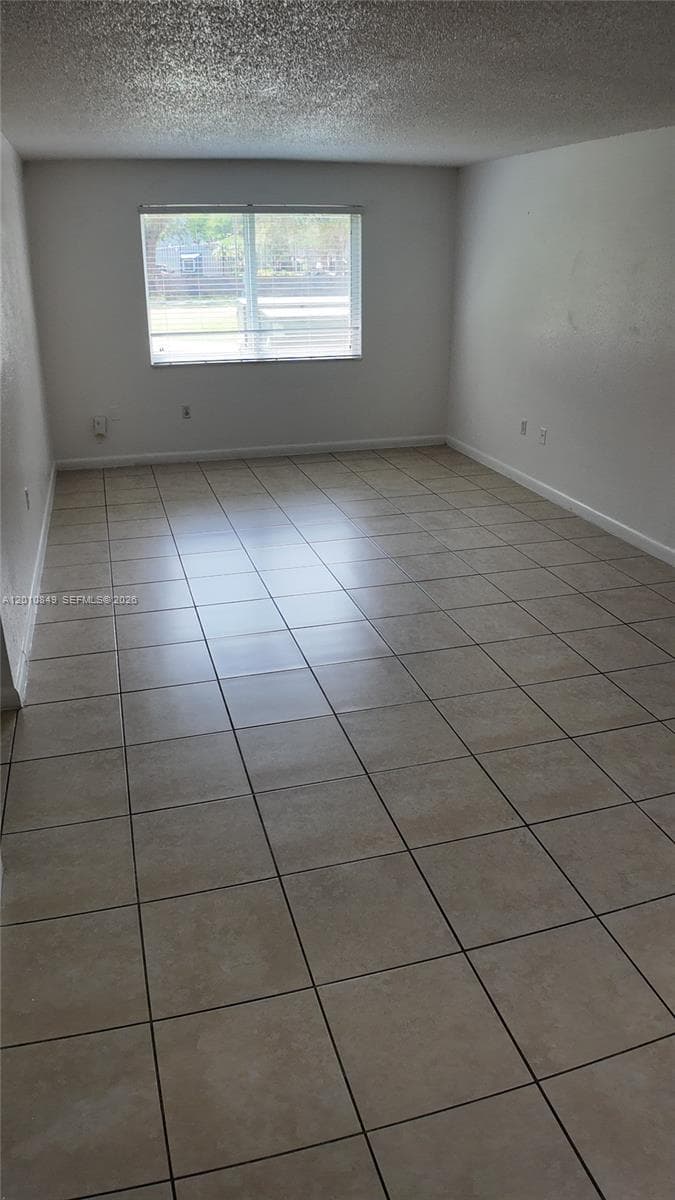 10900 SW 196th St # 306, Cutler Bay FL 33157 — 1