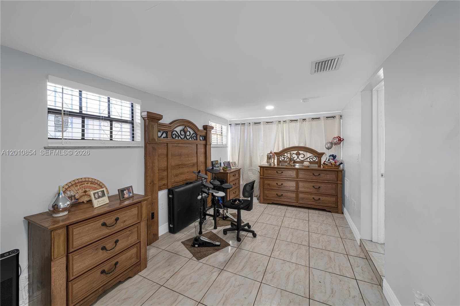 11021 SW 4th St, Sweetwater FL 33174 — 13