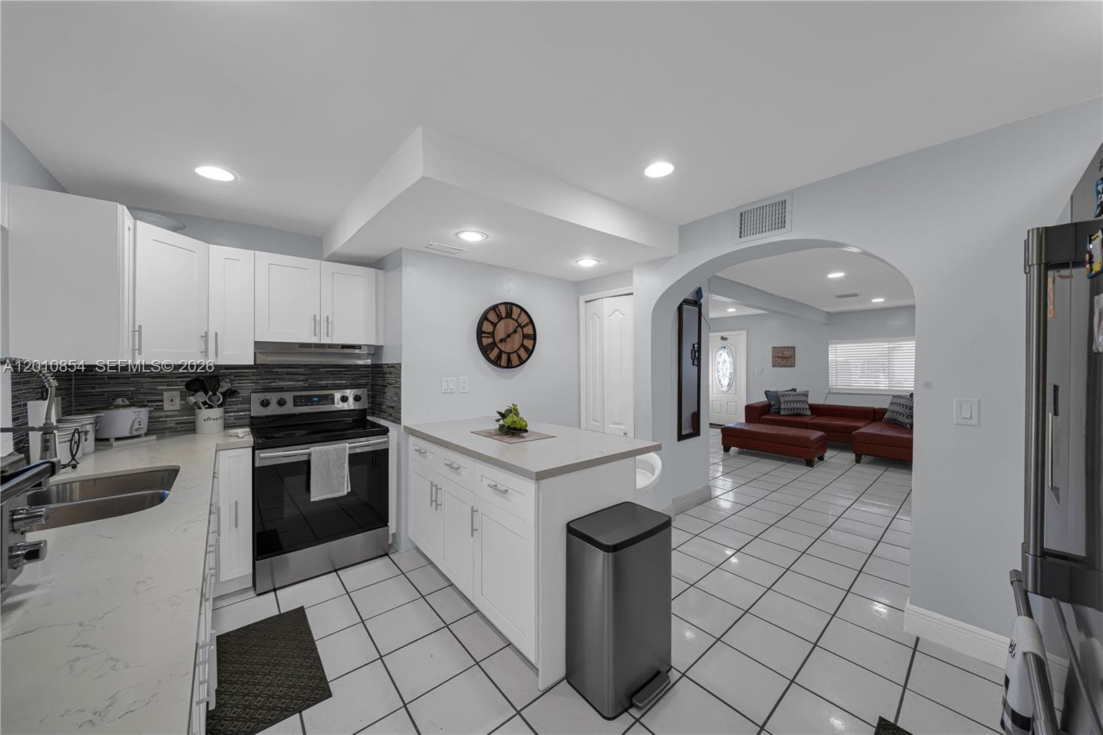 11021 SW 4th St, Sweetwater FL 33174 — 12