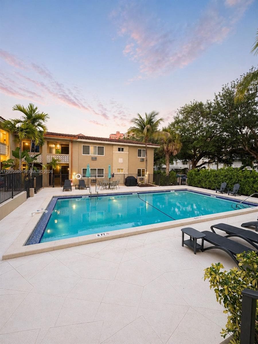 125 Edgewater Dr # 9, Coral Gables FL 33133 — 1