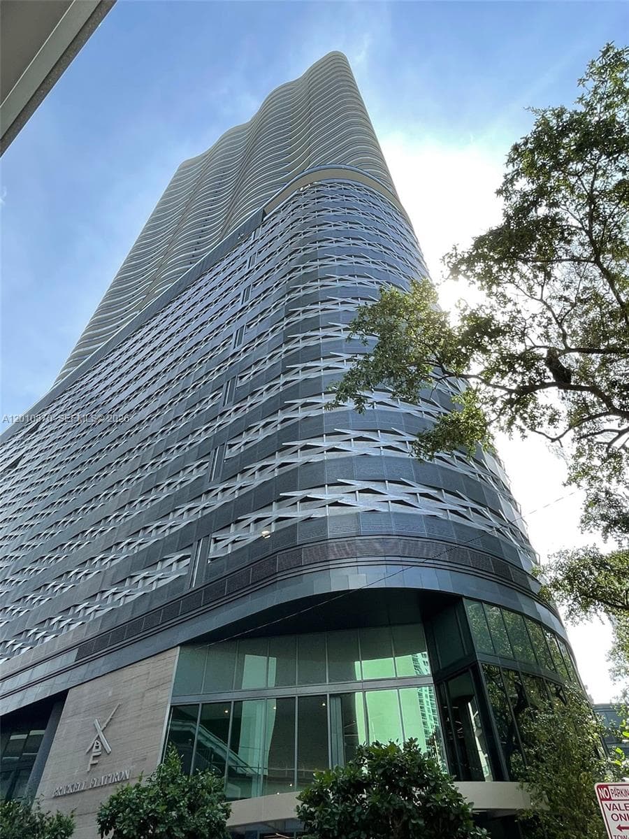 1000 Brickell Plaza # 5908, Miami FL 33131 — 22