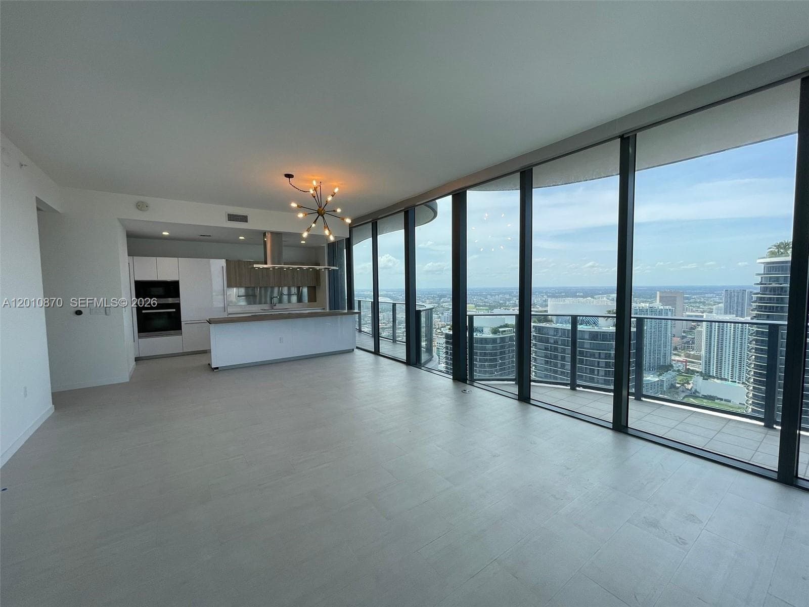 1000 Brickell Plaza # 5908, Miami FL 33131 — 5